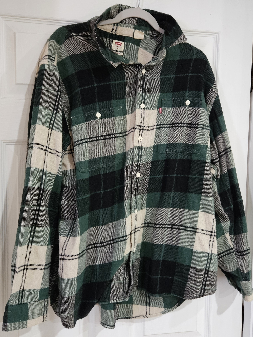 Levi’s Relaxed Fit Men's Flannel Green Plaid Collared Long Sleeve Shirt XL